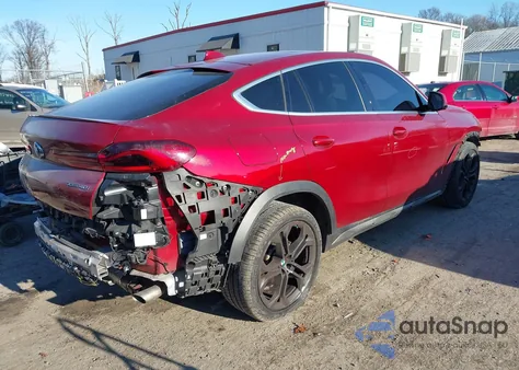 2021 BMW X6 xDrive40I z USA, uszkodzony, nr VIN 5UXCY6C07M9E34441